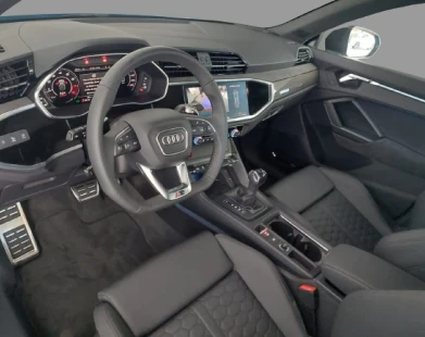 Segurança e Confiabilidade em Primeiro Lugar - Audi RS Q3 Segurança e Confiabilidade em Primeiro Lugar - Audi RS Q3